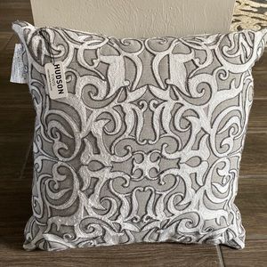 18x18 pillow
